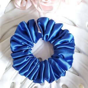 Beautiful Hair Scrunchie